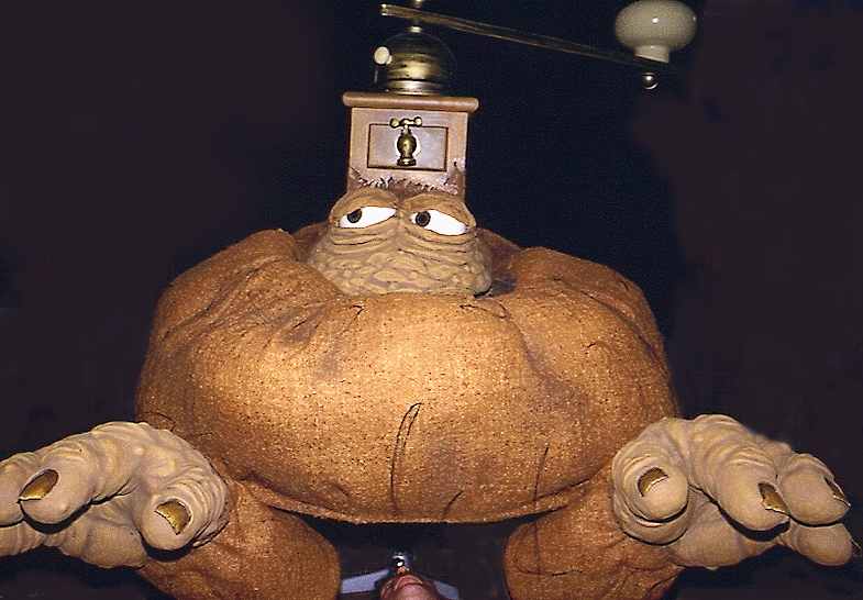 Puppenbau-Fressmonster