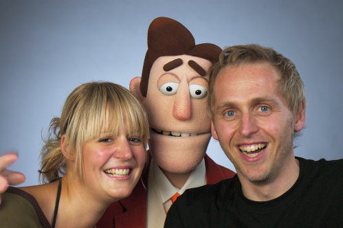 Jens-Uwe Hansen mit Regisseurin/Kamerafrau und Spieler