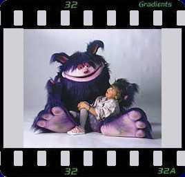 Puppenbau-Lila Monster mit Kind