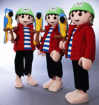 drei Playmobil-Grossfiguren "Rico" mit "Coco"